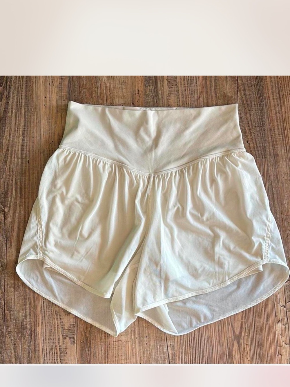 lululemon athletica Cream High-Waist Women's Athletic Shorts
